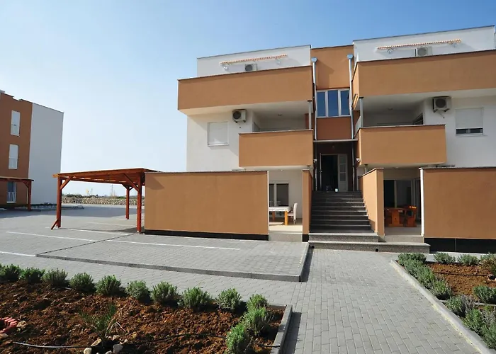 Gorgeous In With Swimming Pool Apartment